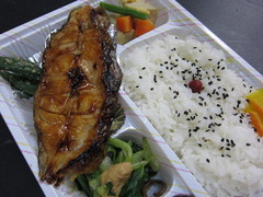 魚弁当（かれい）.JPG